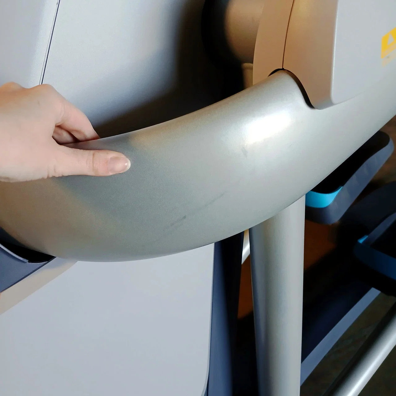Precor AMT 865 w/ P62 Console