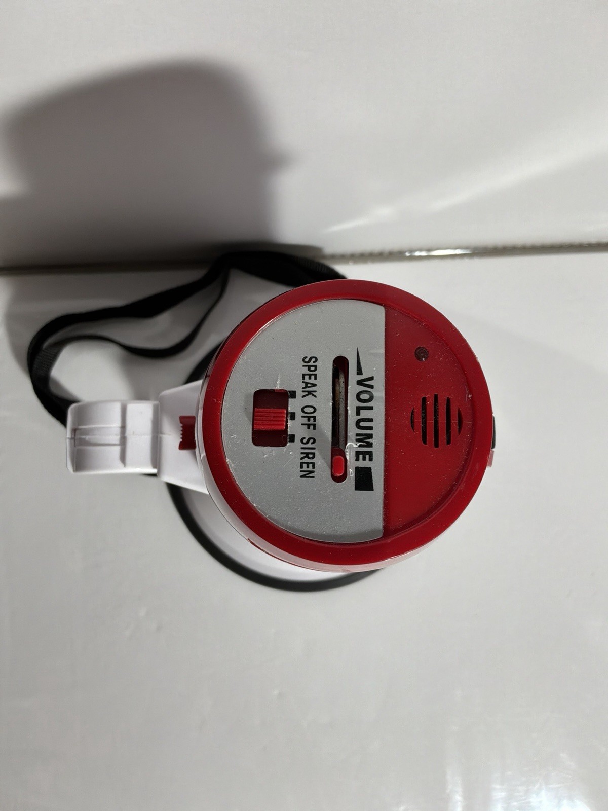 Pyle White Red Megaphone Portable Handheld Voice Amplifier Loudspeaker **READ