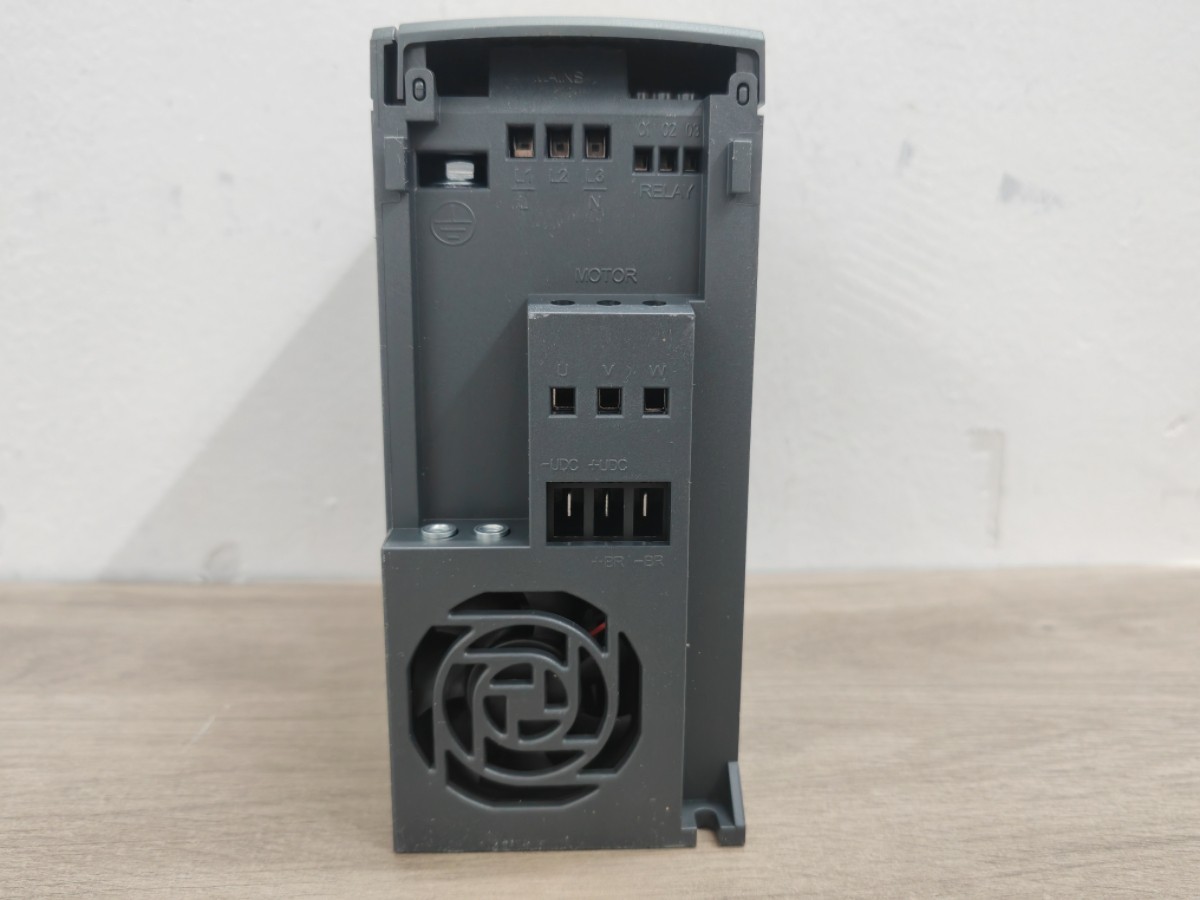 1PC New Danfoss 132F0022