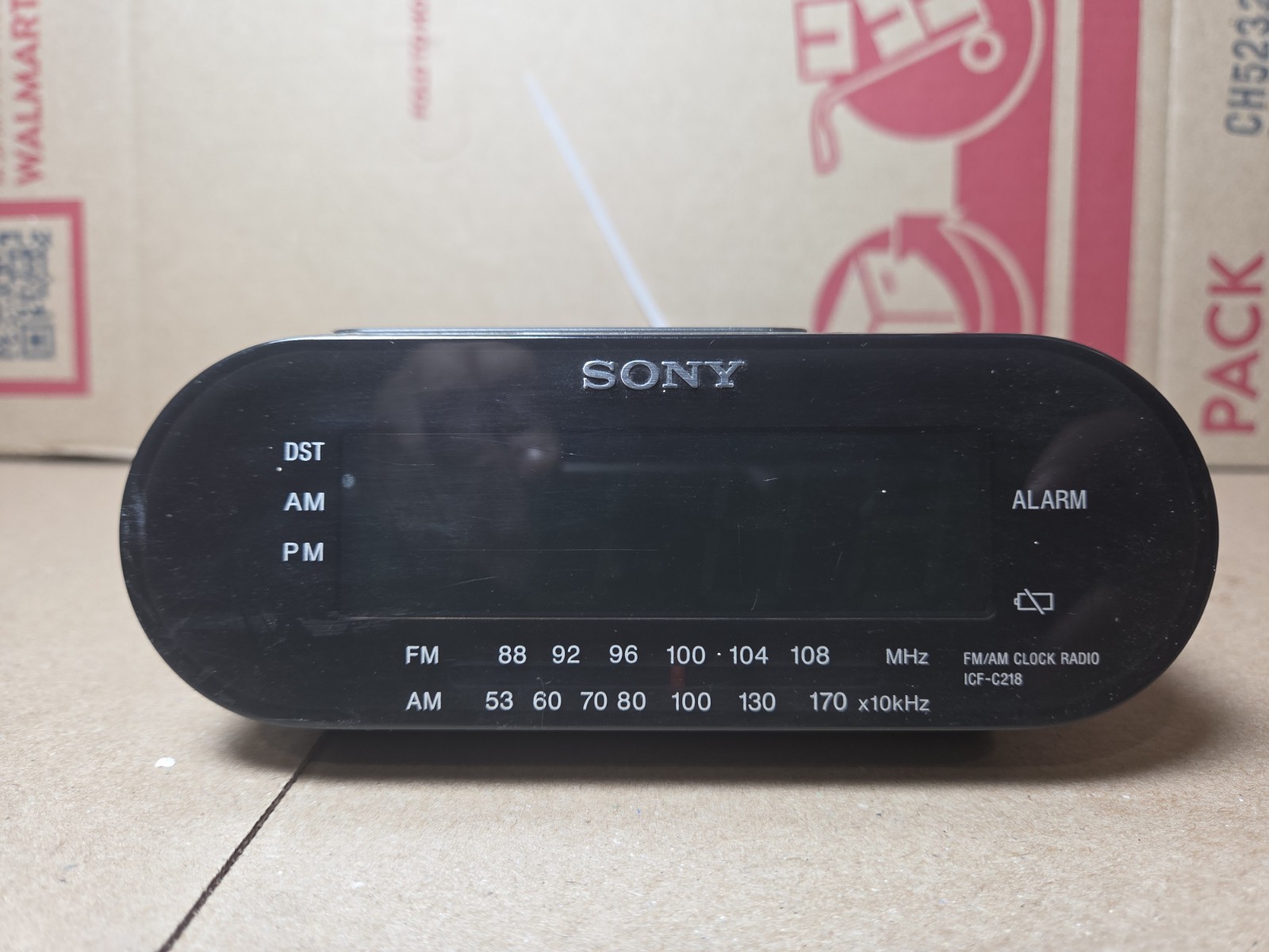 Sony Dream Machine ModeI ICF-C218 Digital Alarm Clock AM FM Radio Black. Working