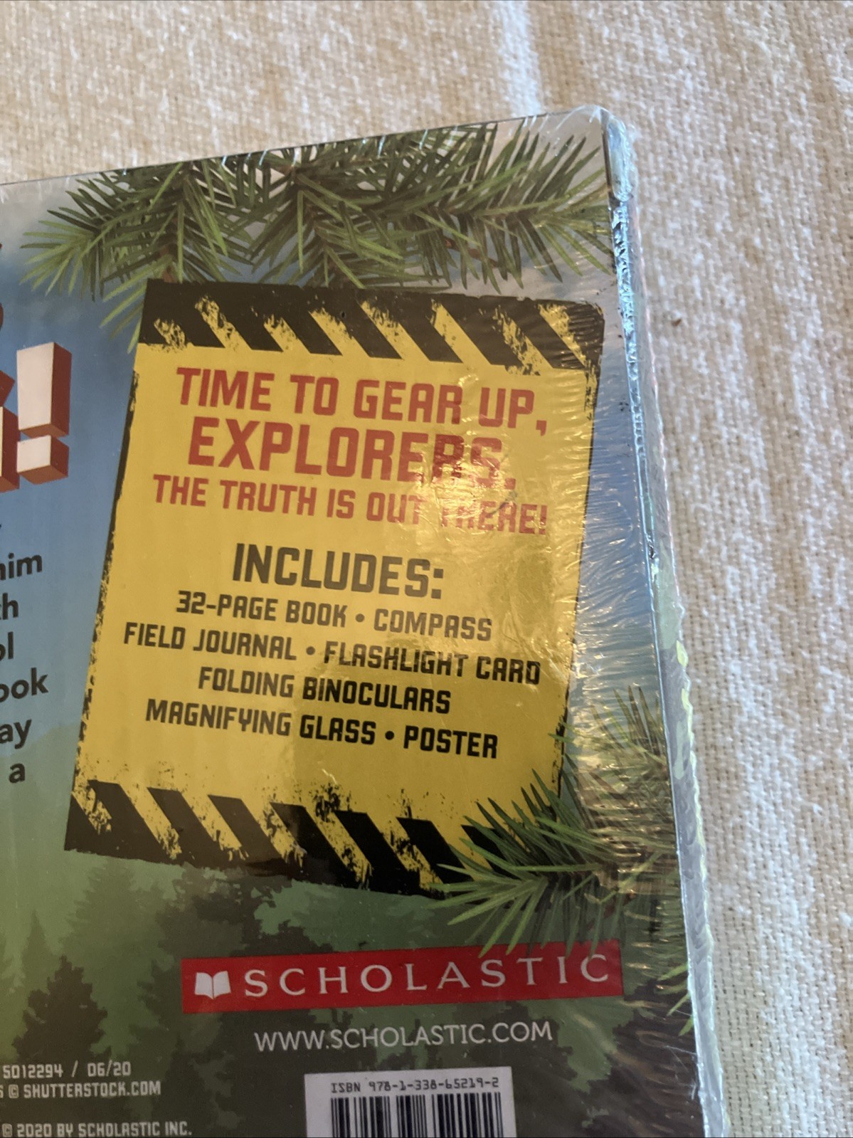 Scholastic Bigfoot Tracker Kit For Explorers 7+