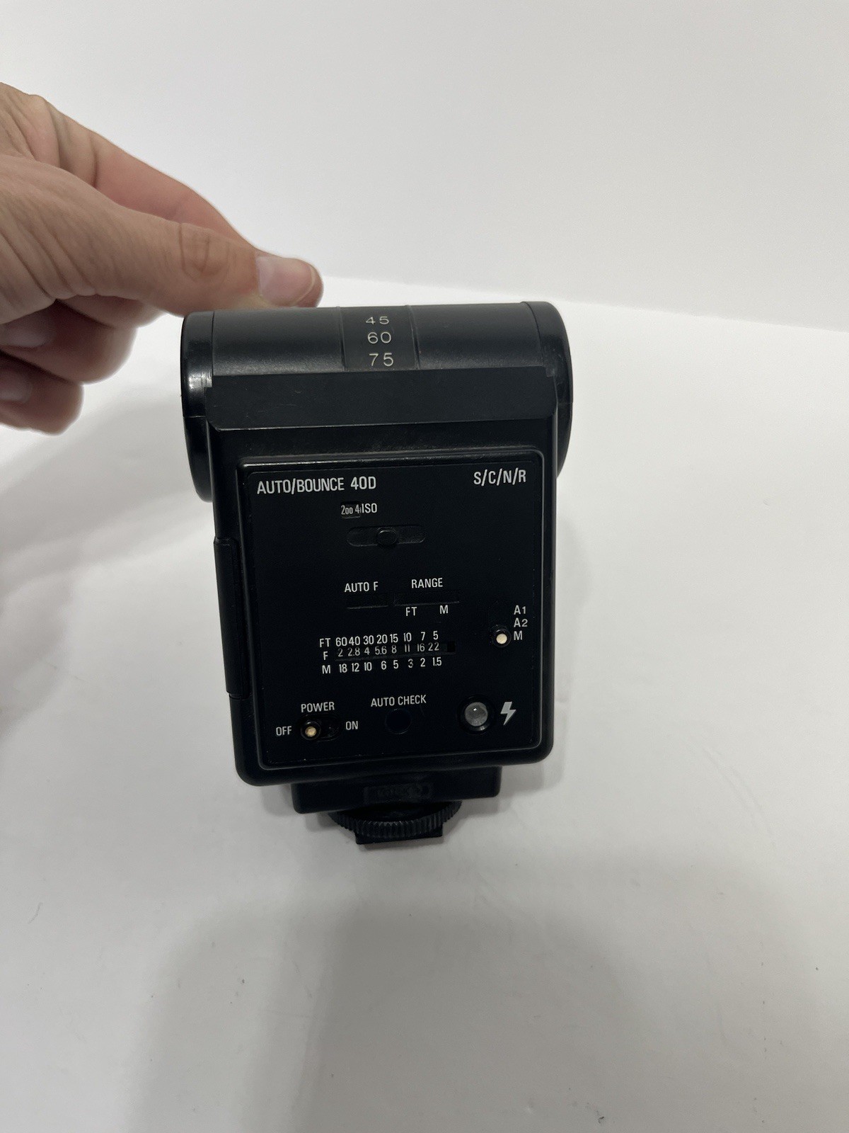 Vivitar AUTO/BOUNCE 40D DEDICATED Shoe Mount Camera Flash USED
