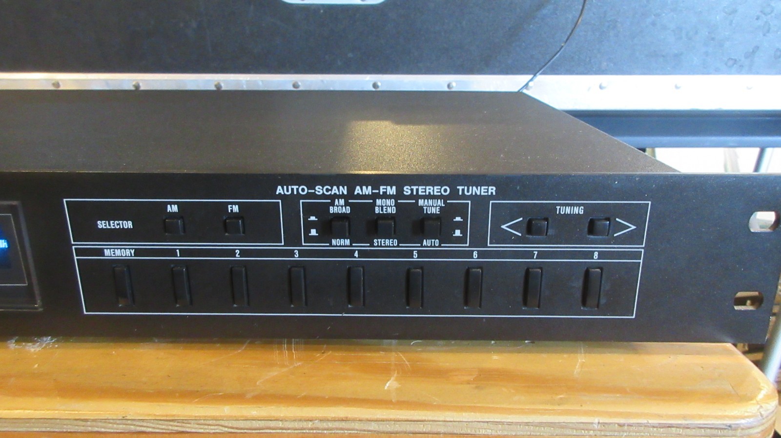 Soundcraftsmen T6200 tuner *aligned*