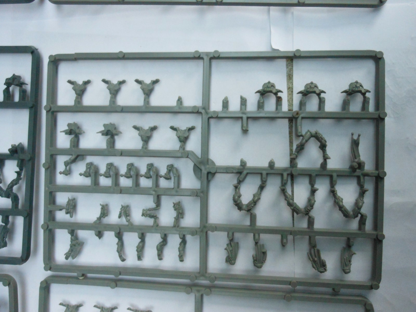 Warhammer 40k Eldar Dire Avengers Games Workshop Bits incomplete sprues