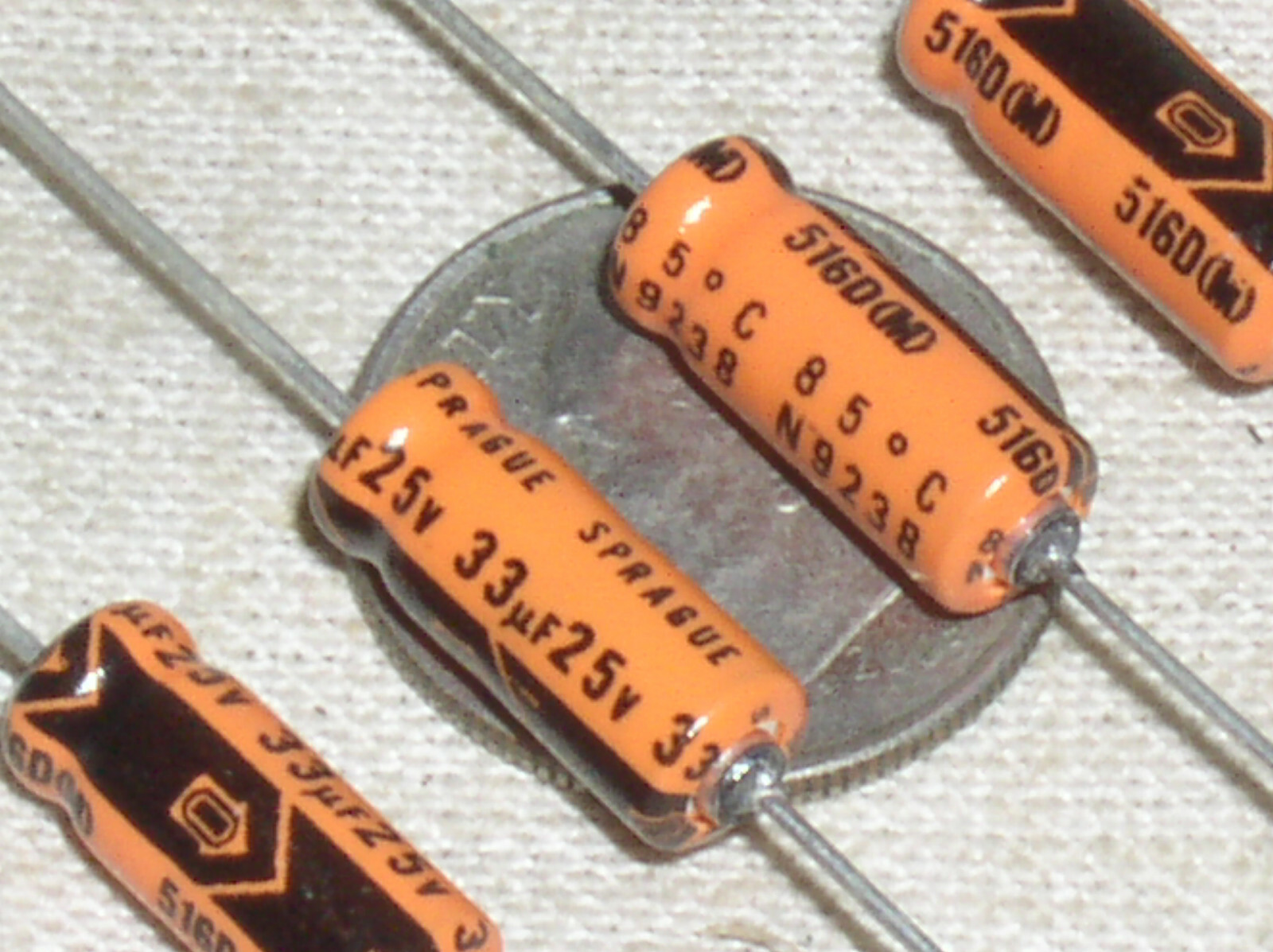 5 NEW SPRAGUE VX 33UF 25V 85* AXIAL ELECTROLYTIC CAPACITORS 516D336M025JL7B USA