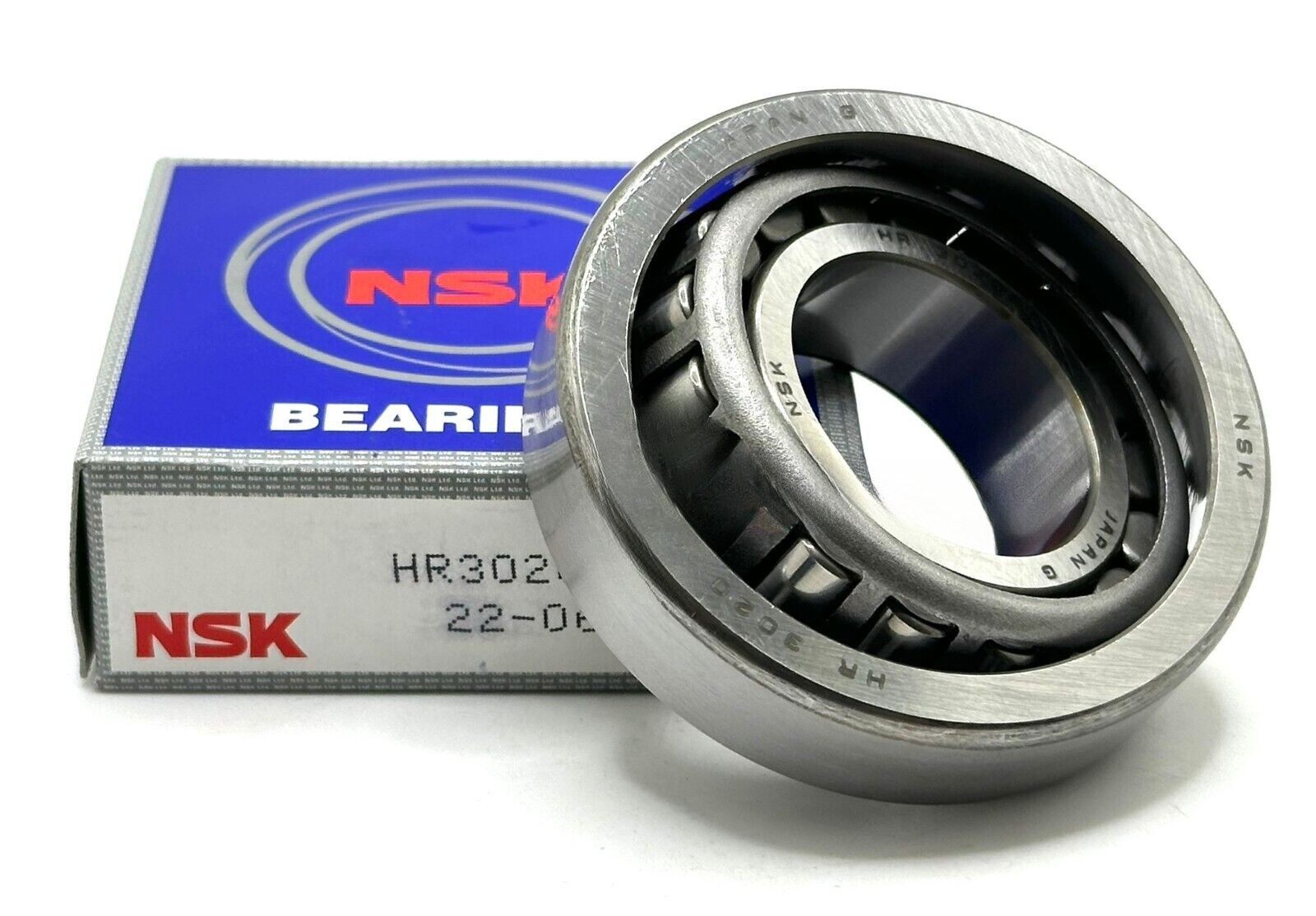 NSK 30206 J TAPERED ROLLER BEARING 30x62x17.25mm HR30206J