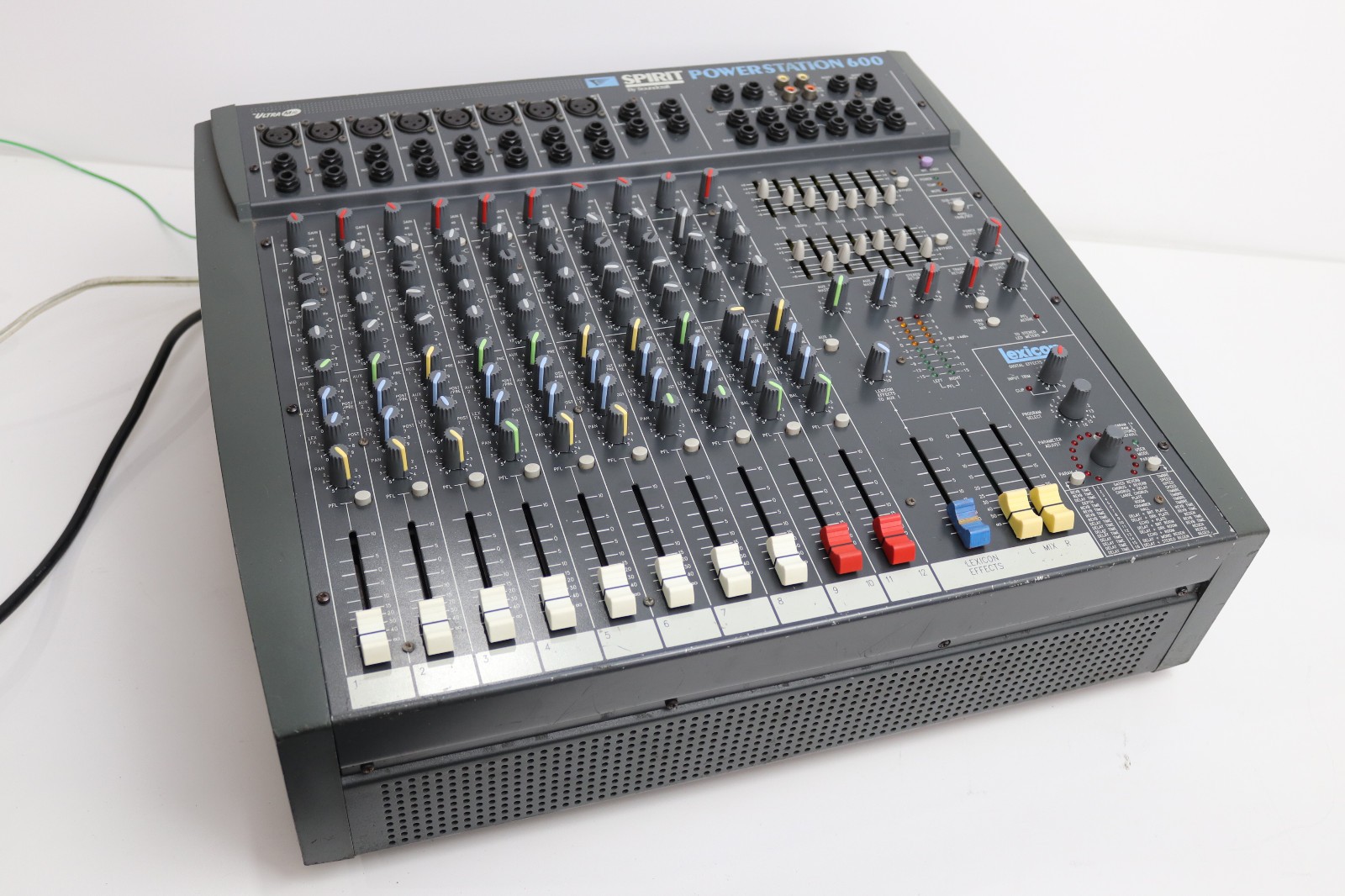 Soundcraft Spirit Powerstation 600 Watt POWERED MIXER EQ Effects Processor Case