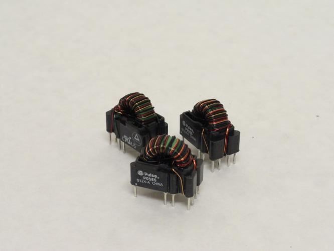 183329 New-No Box; Pulse Electronics P0585 Lot-3; Transformers; 450uH 330Ohms