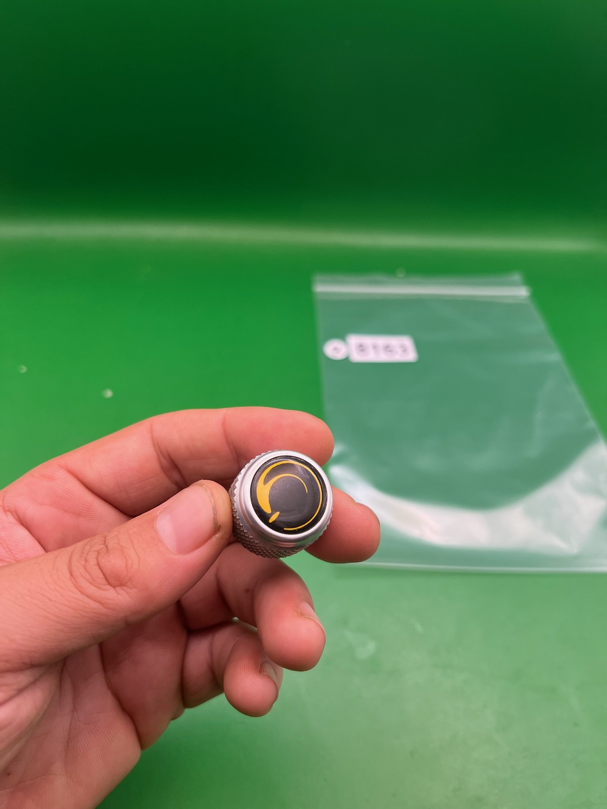 Thread saver silver Check It