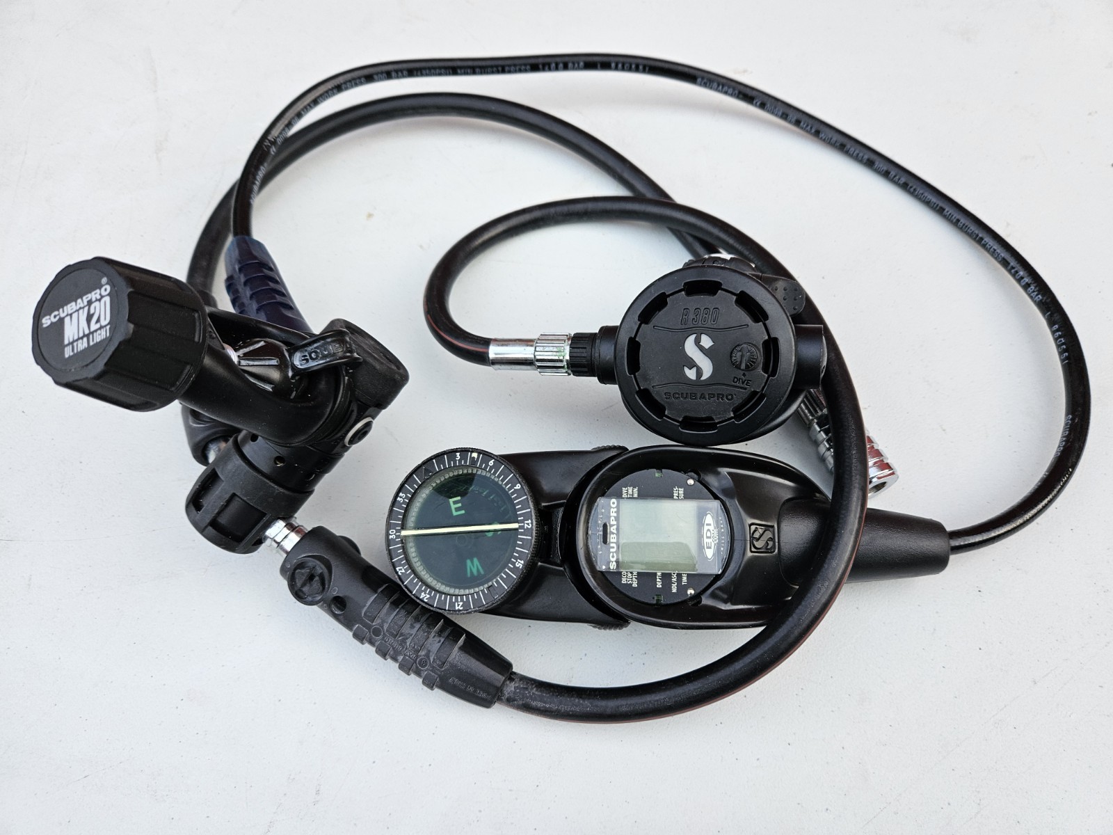 Scubapro EDI Air Integrated Dive Computer Console w/ Compass & R380 Regulator