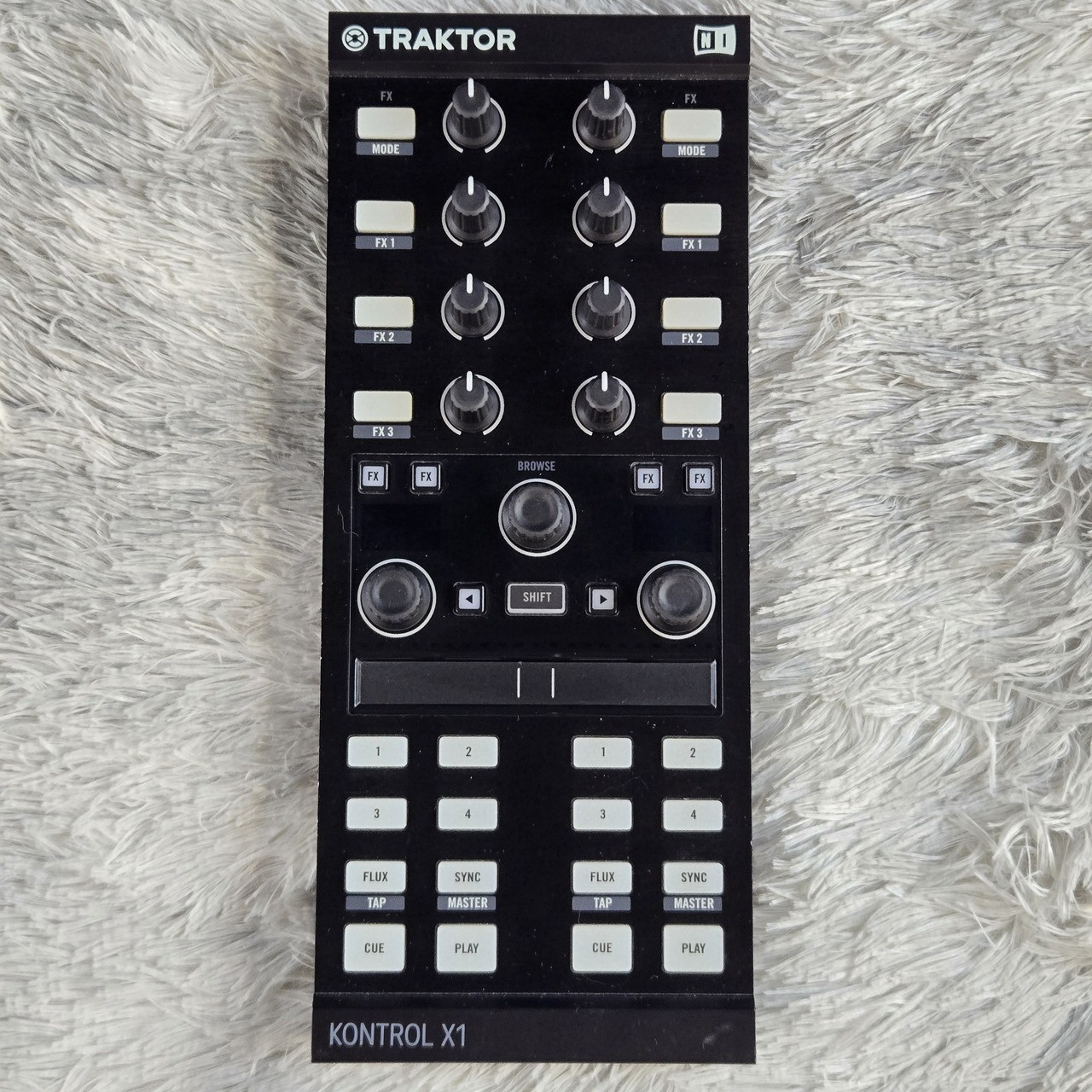 Native Instruments Traktor Kontrol X1 MK2 DJ FX Controller USB MIDI w/Box Tested