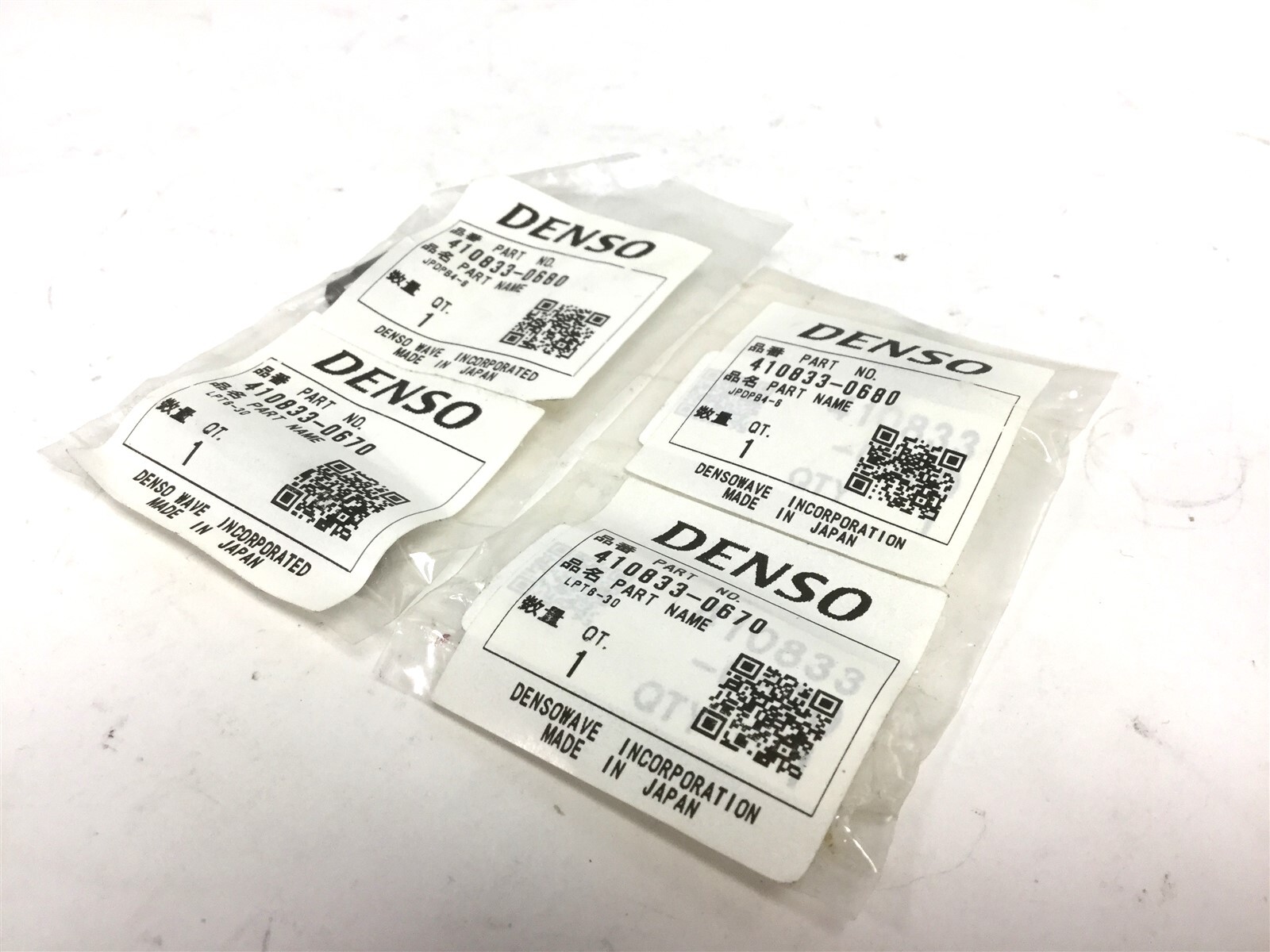 Lot of 2 New Denso Robotics JPDPB4-8 LPT6-30 Locating Pin Large Head & Air Vent