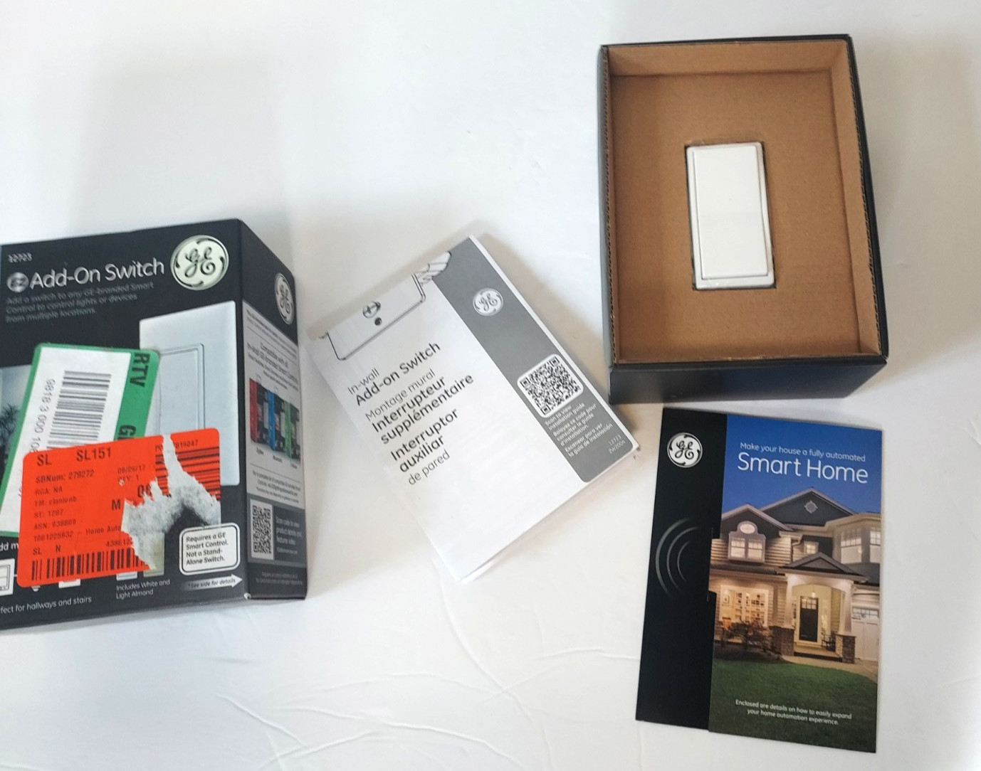 General Electric 12723 In-Wall Lighting Controller - White -New, Opened box