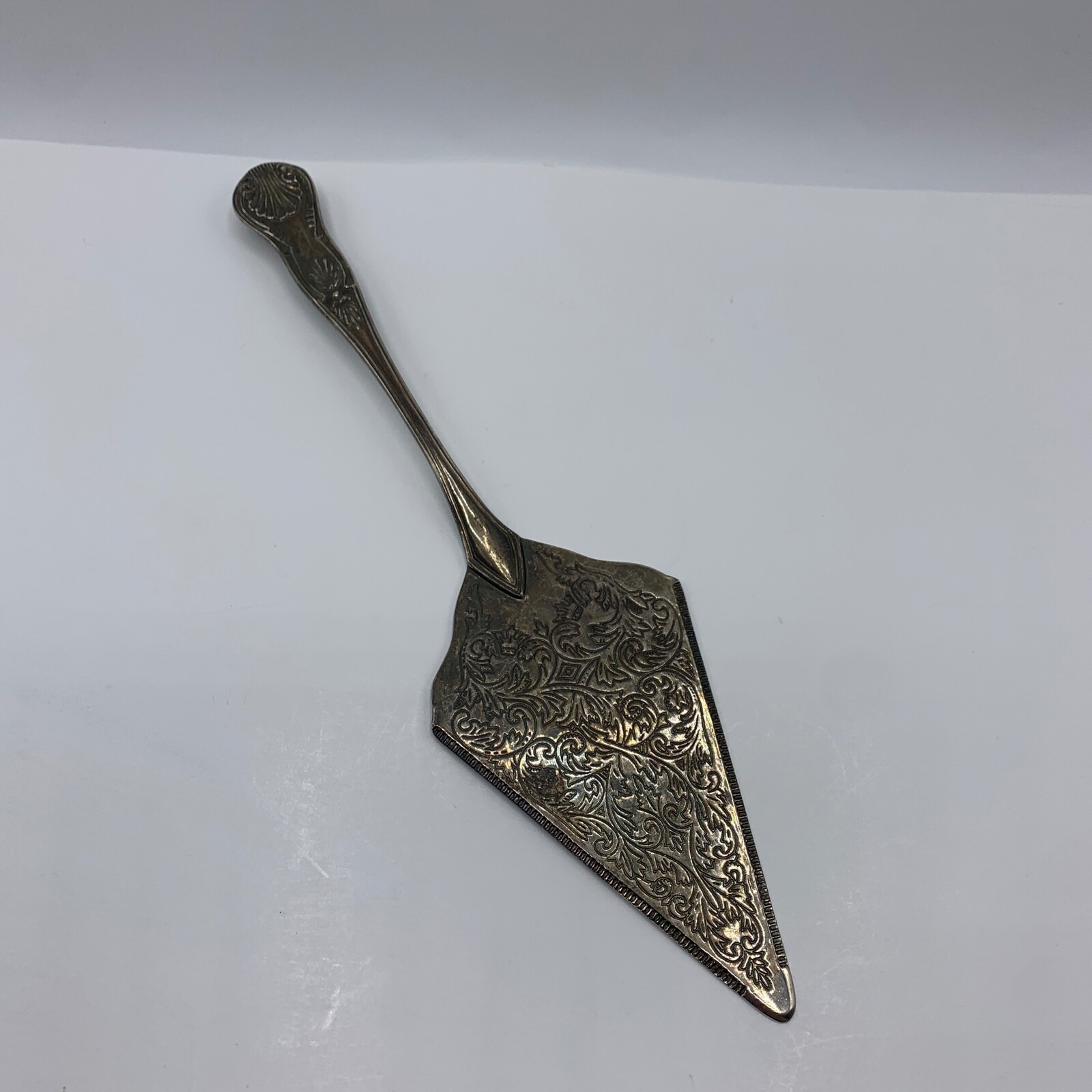 Vintage Shell Patten Pie Pastry Server 11 1/4 Inches Long