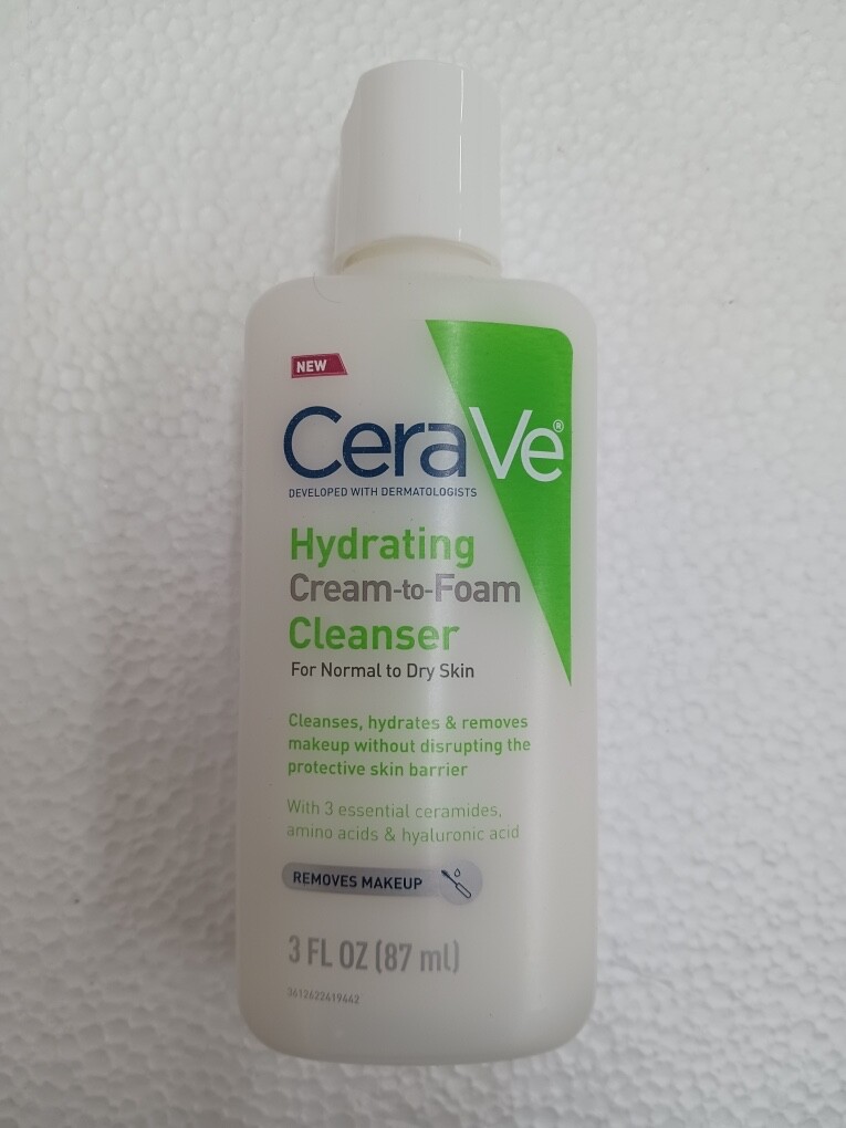 CeraVe Hydrating Cream-to-Foam Cleanser  Removes makeup 3oz FREE SHIPPING