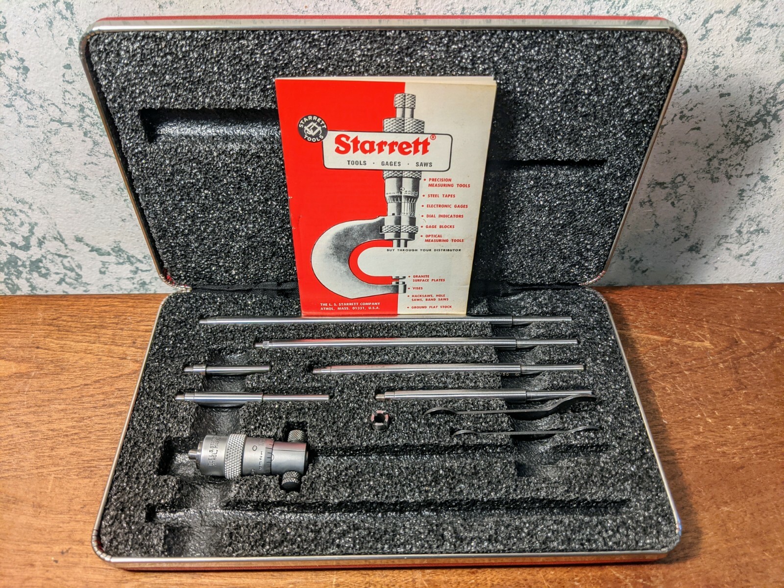 STARRETT ID INSIDE MICROMETER NO 124A w/ CASE - LOT4