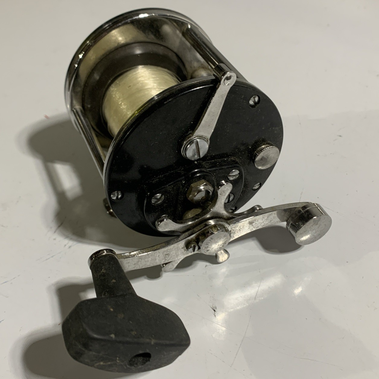 Vtg Penn 209 Level Wind Fishing Reel Salt or Fresh Water Made in USA Works.
