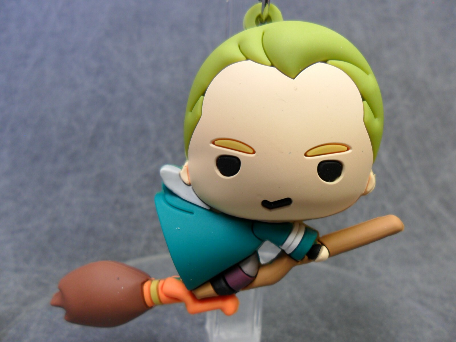 Harry Potter NEW * Draco Malfoy Clip * Quidditch Blind Bag Series 9 Key Ring