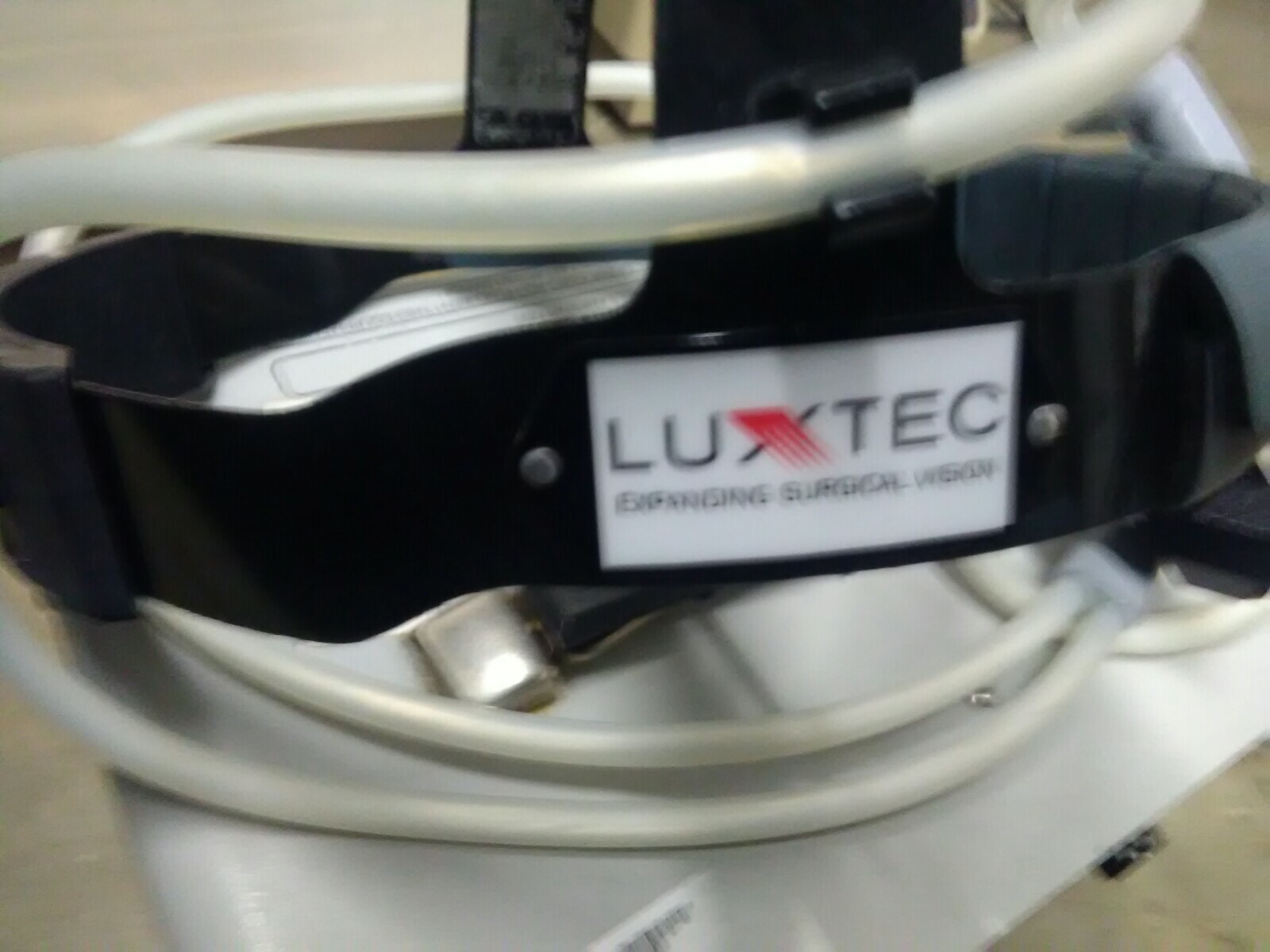 LUXTEC ACO SERIES 8000 FIBEROPTIC LIGHTSOURCE WITH HEADLIGHT (L2)