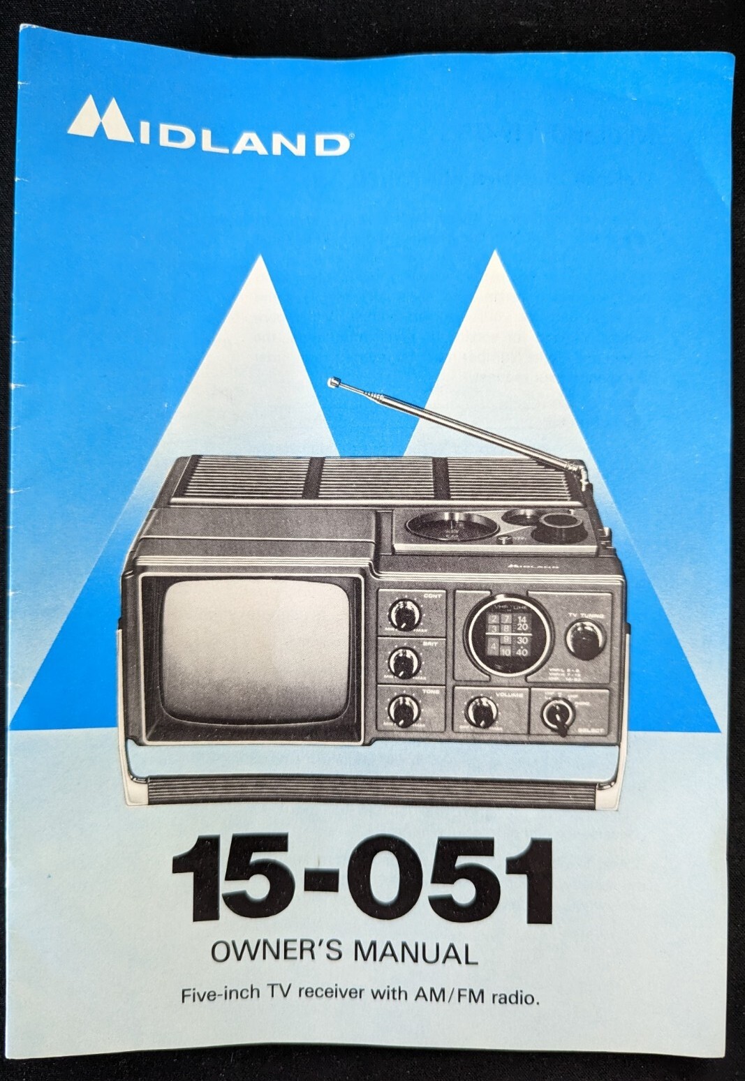 MIDLAND 15-051 Portable TV MANUAL and SCHEMATIC DIAGRAM