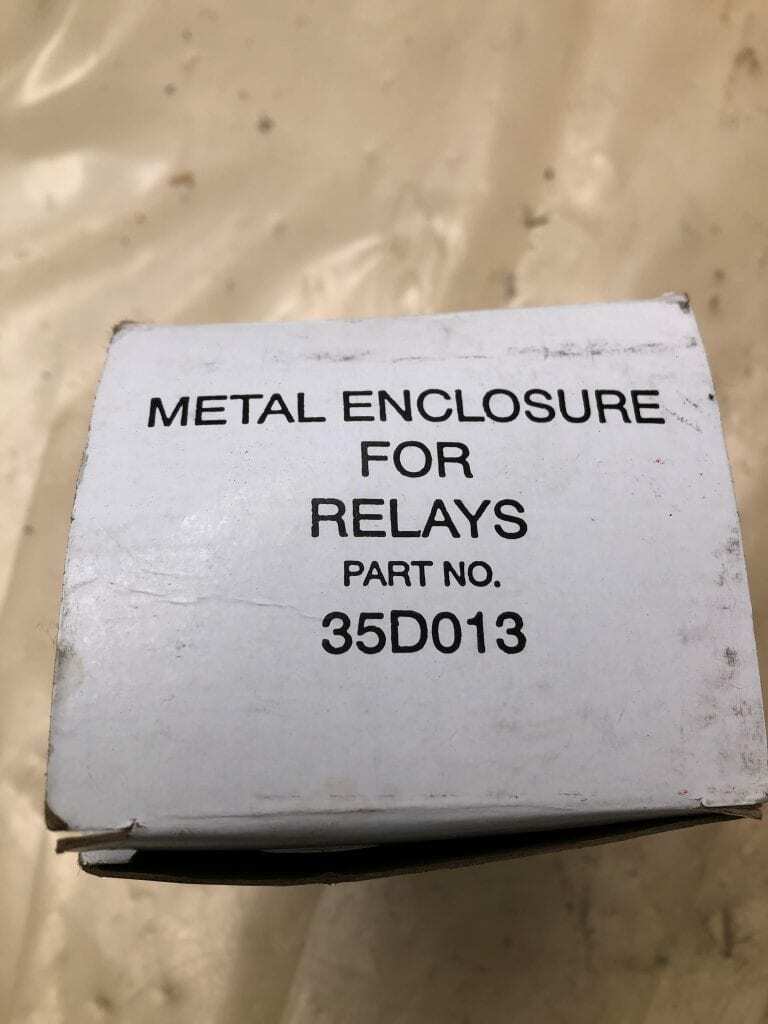 35D013 Metal Enclosure for Relays -NIB