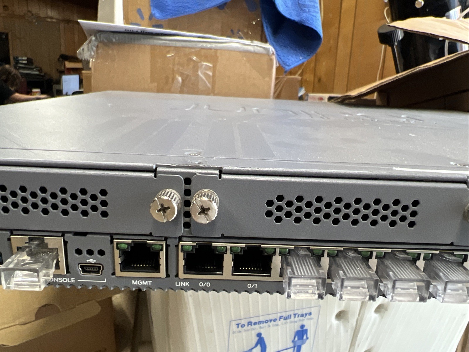 Juniper SRX345 16-Port Security Services Gateway Switch