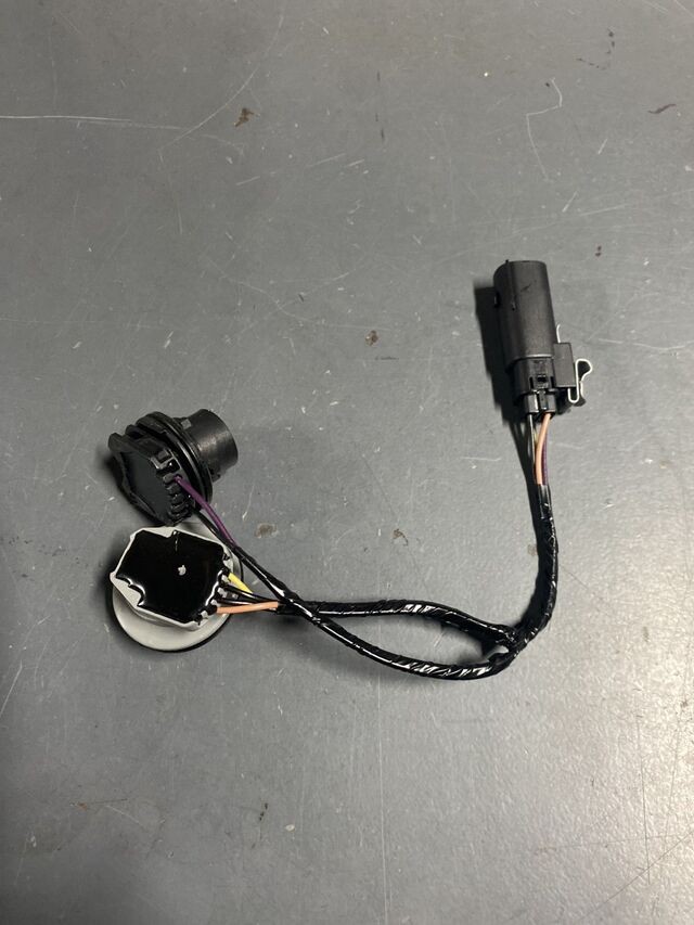 Genuine Ford Socket & Wire CJ5Z-13410-A