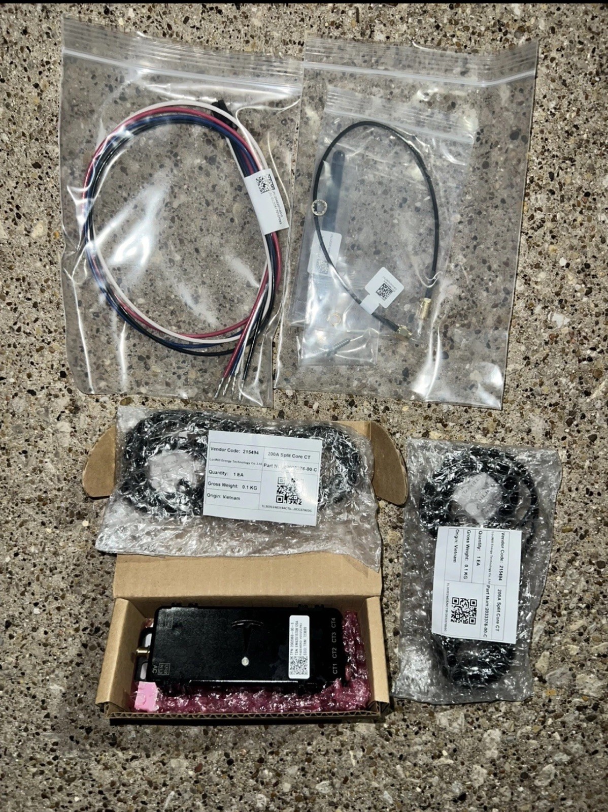 TESLA 2045796-00-A REMOTE ENERGY METER KIT NA (2CTS) (2) TESLA 200A CTS