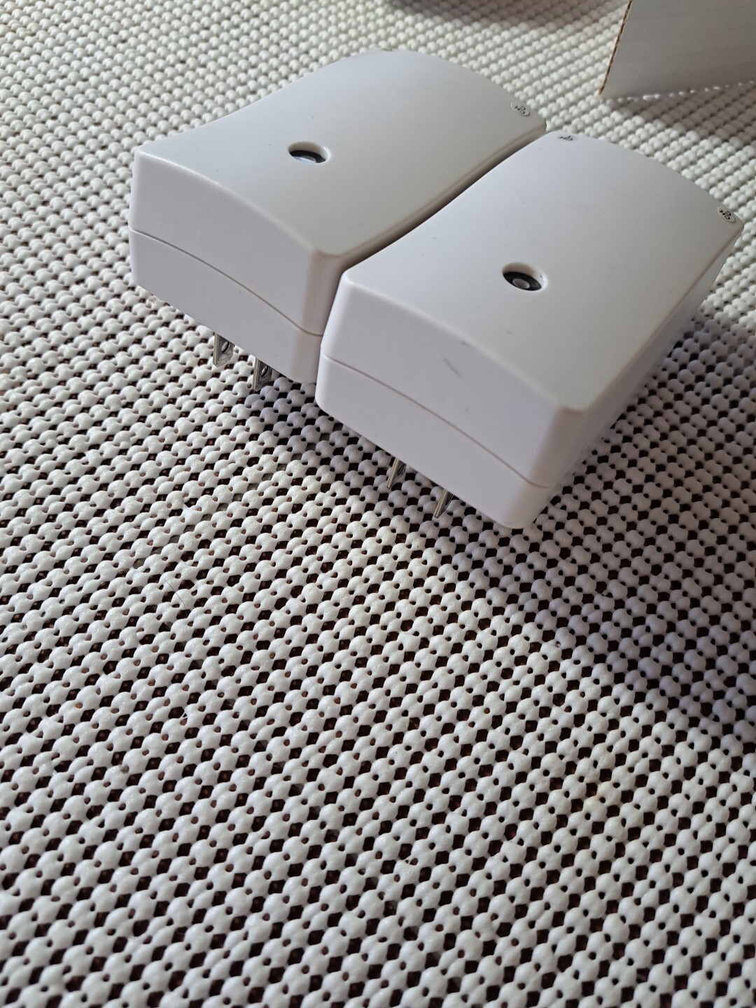2- Electric Wireless Indoor Outlet RC015 Channel 1 & 3