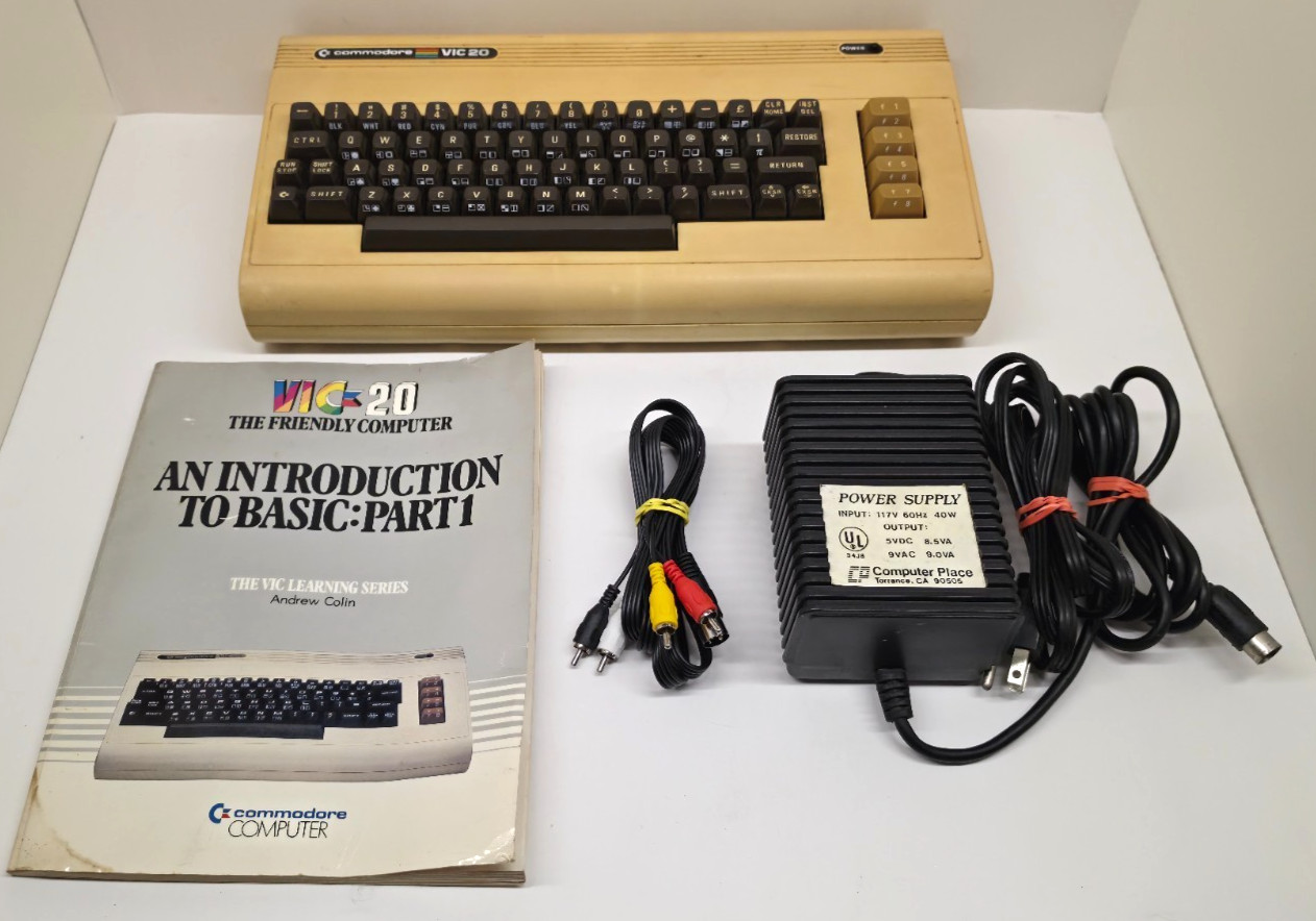 Commodore Vic-20 Computer System w/ Power Supply, AV Cable & Basic Manual Tested