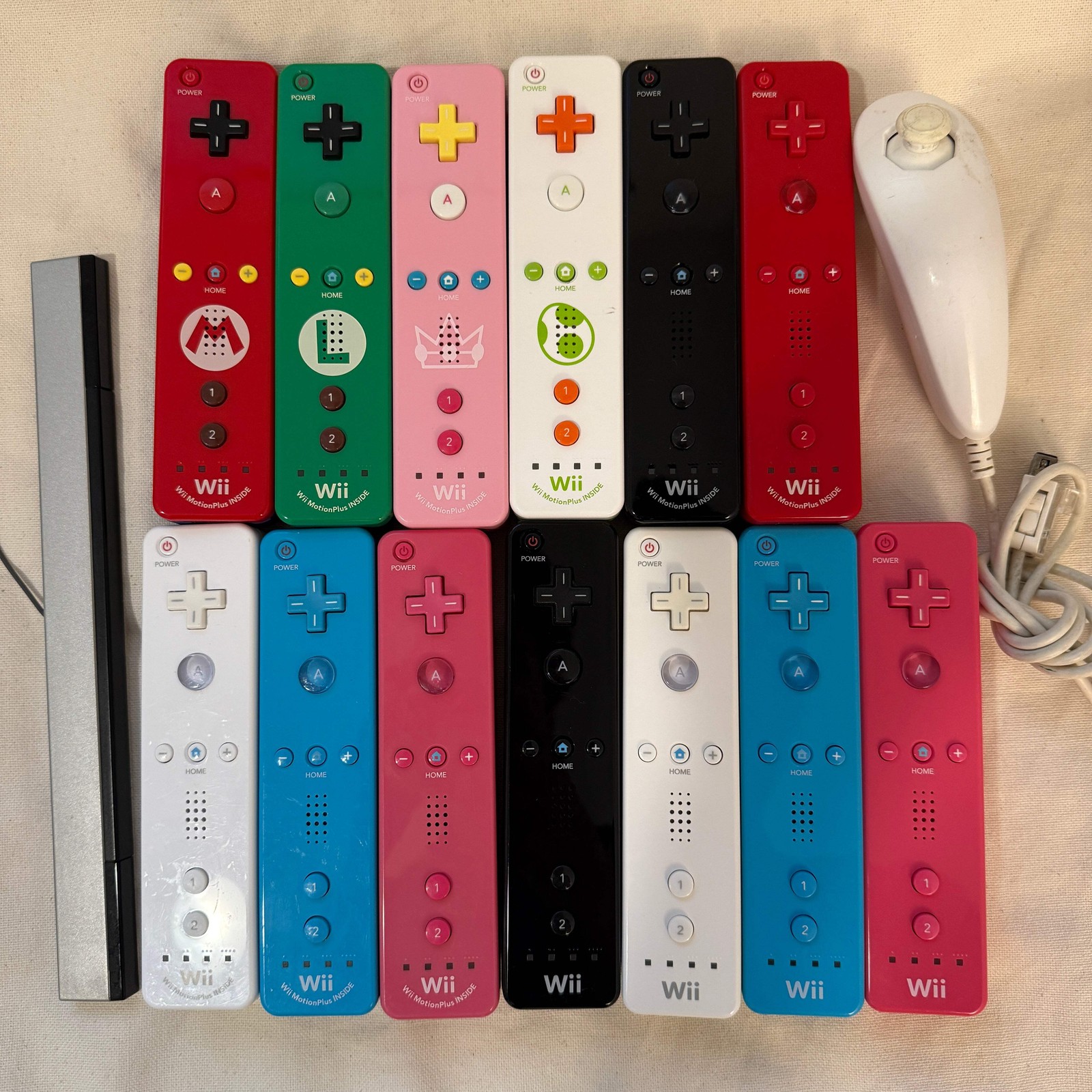 Nintendo Wii Controller Authentic OEM Wii Remote Motion Plus Nunchuck Sensor Bar