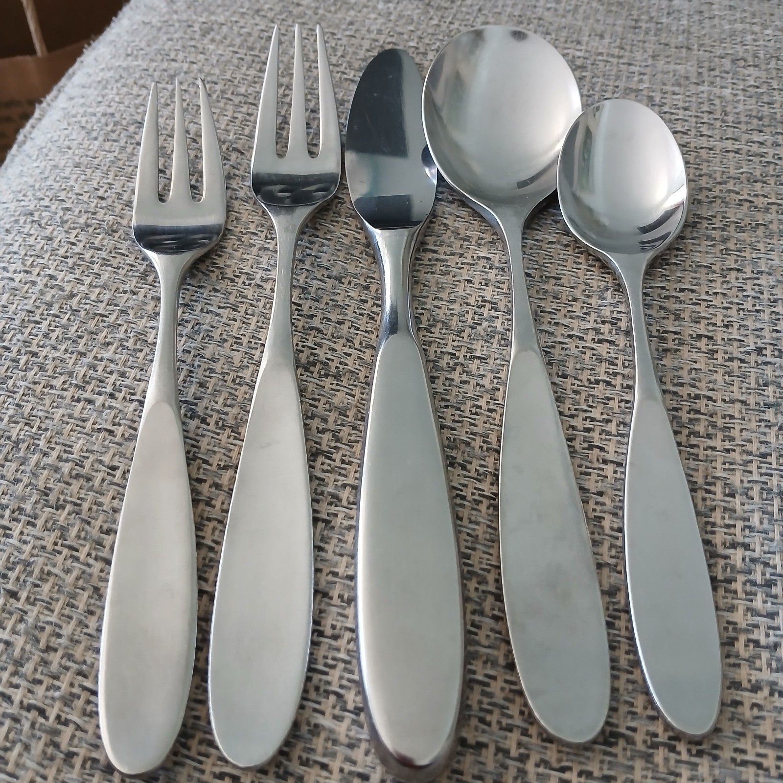 Lauffer Towle Magnum Stainless Satin Flatware 5-pc Place Setting