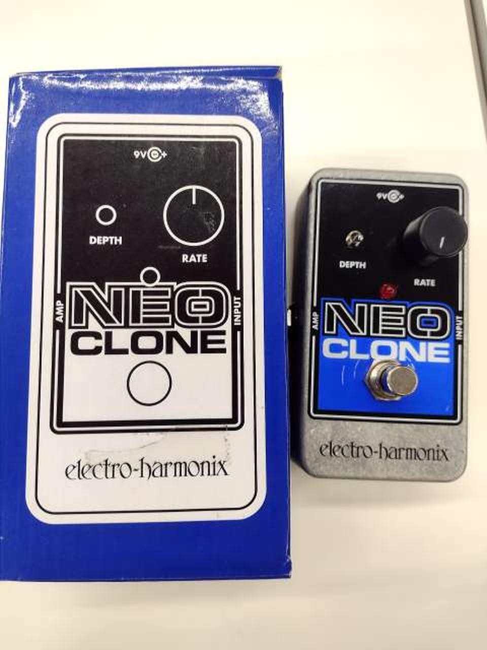 Electro-Harmonix EHX Neo Clone Analog Chorus Guitar Effects Pedal