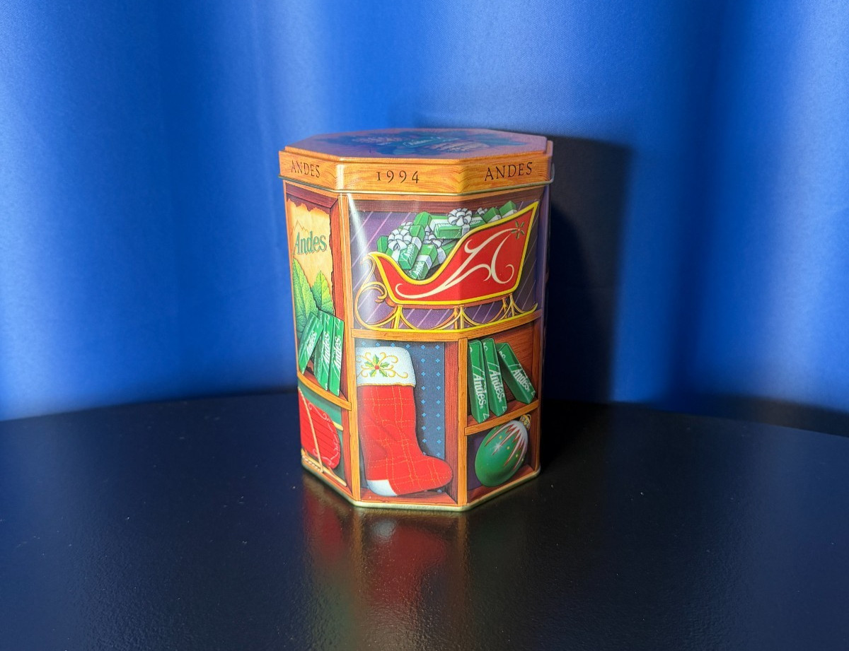 1994 Andes Candies Chocolate Christmas / Holiday - Empty Tin