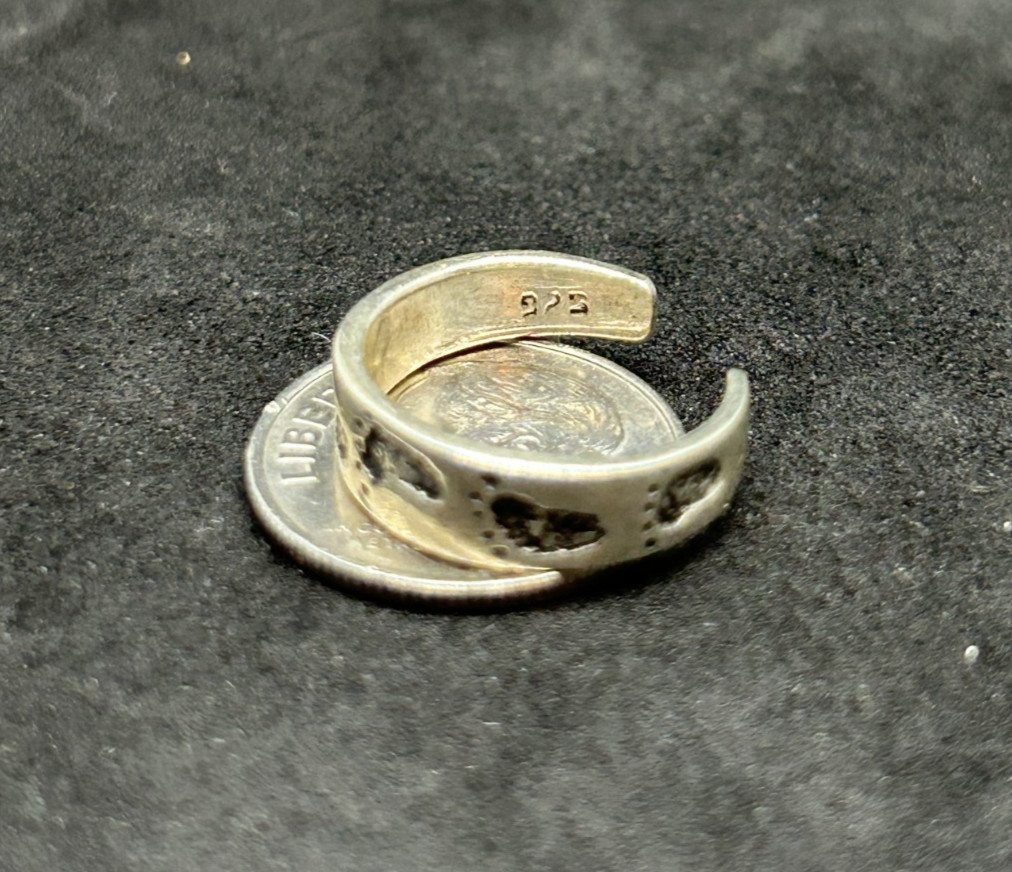 925 Sterling Footprints Toe Ring 5mm - 2.06g