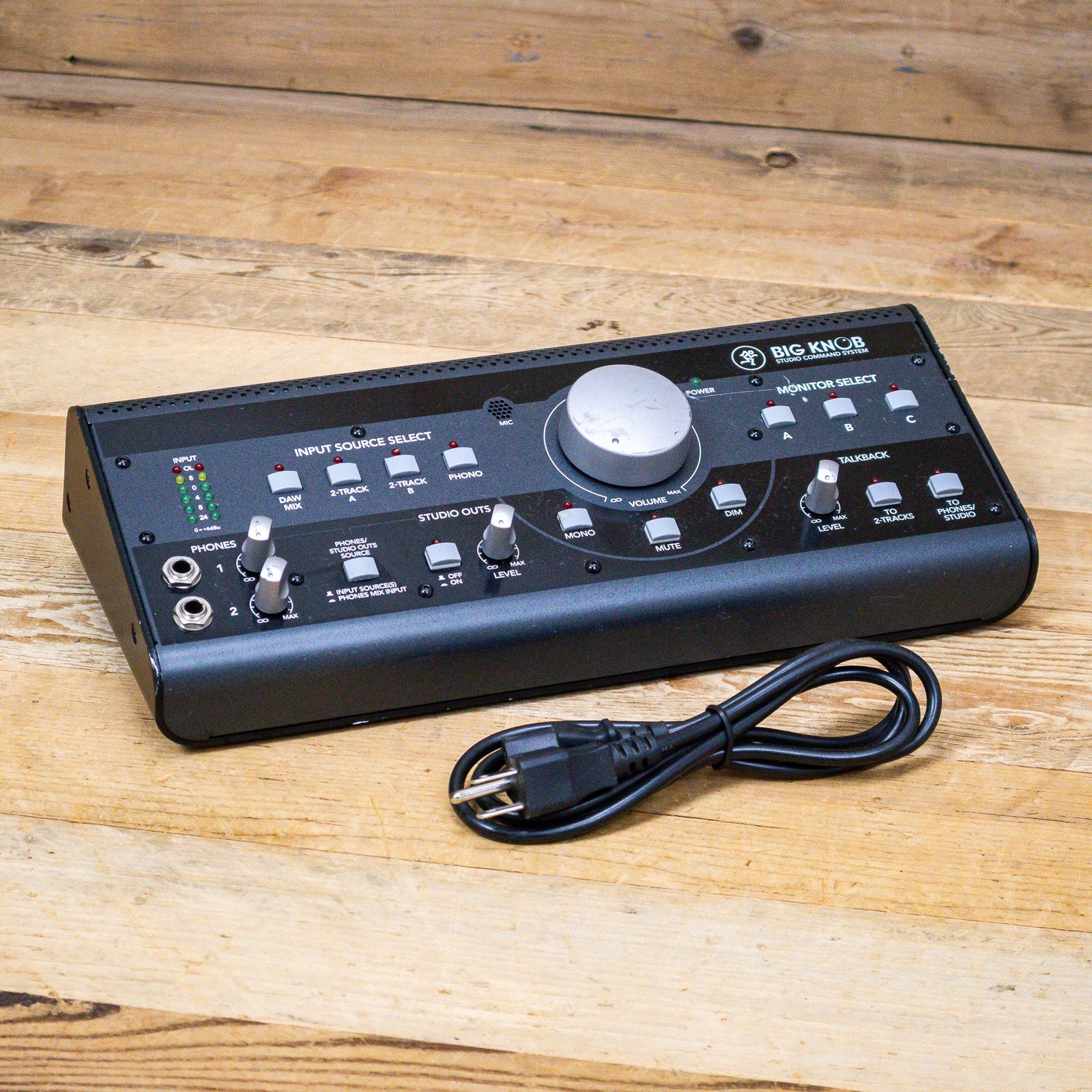 Mackie Big Knob Studio Command System BigKnob Speaker Monitor Controller U281126