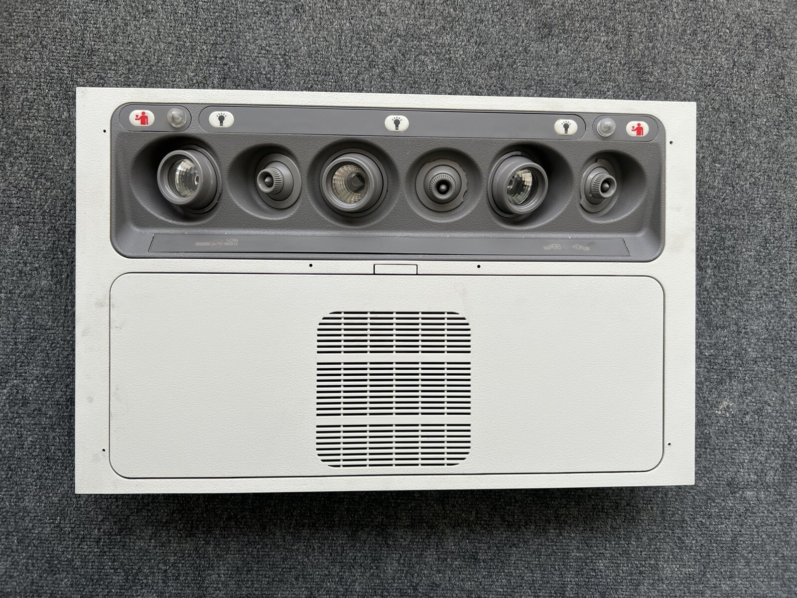 COMMERCIAL AIRCRAFT OVERHEAD PASSENGER SERVICE UNIT (PSU)