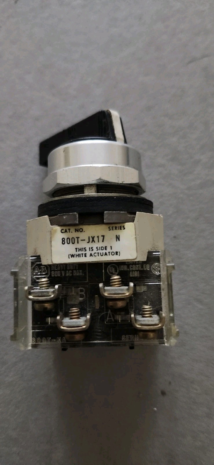 AB 800T-JX17 3 POSITION MAINTAINED SELECTOR SWITCH