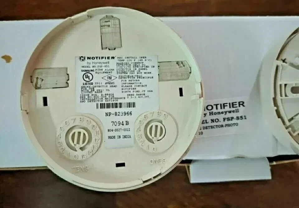 NOTIFIER FSP-851 SMOKE DETECTOR FSP 851 FIRE ALARM SP 851 MADE IN USA FSP 851