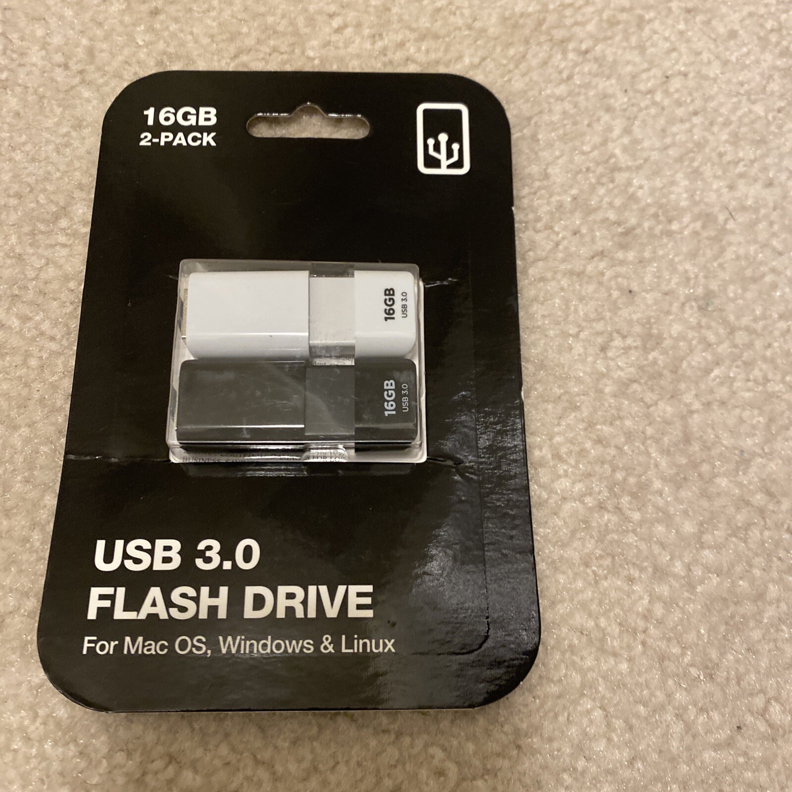 16GB USB 3.0 Flash Drive, 2/Pack (TE-U316GBX2-R)  Gigastone