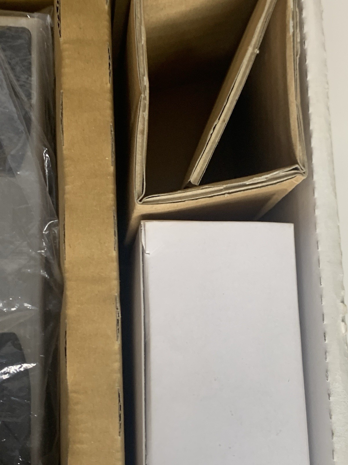 Zoom GFX-4 guitar effects processor packaged in its original white Box