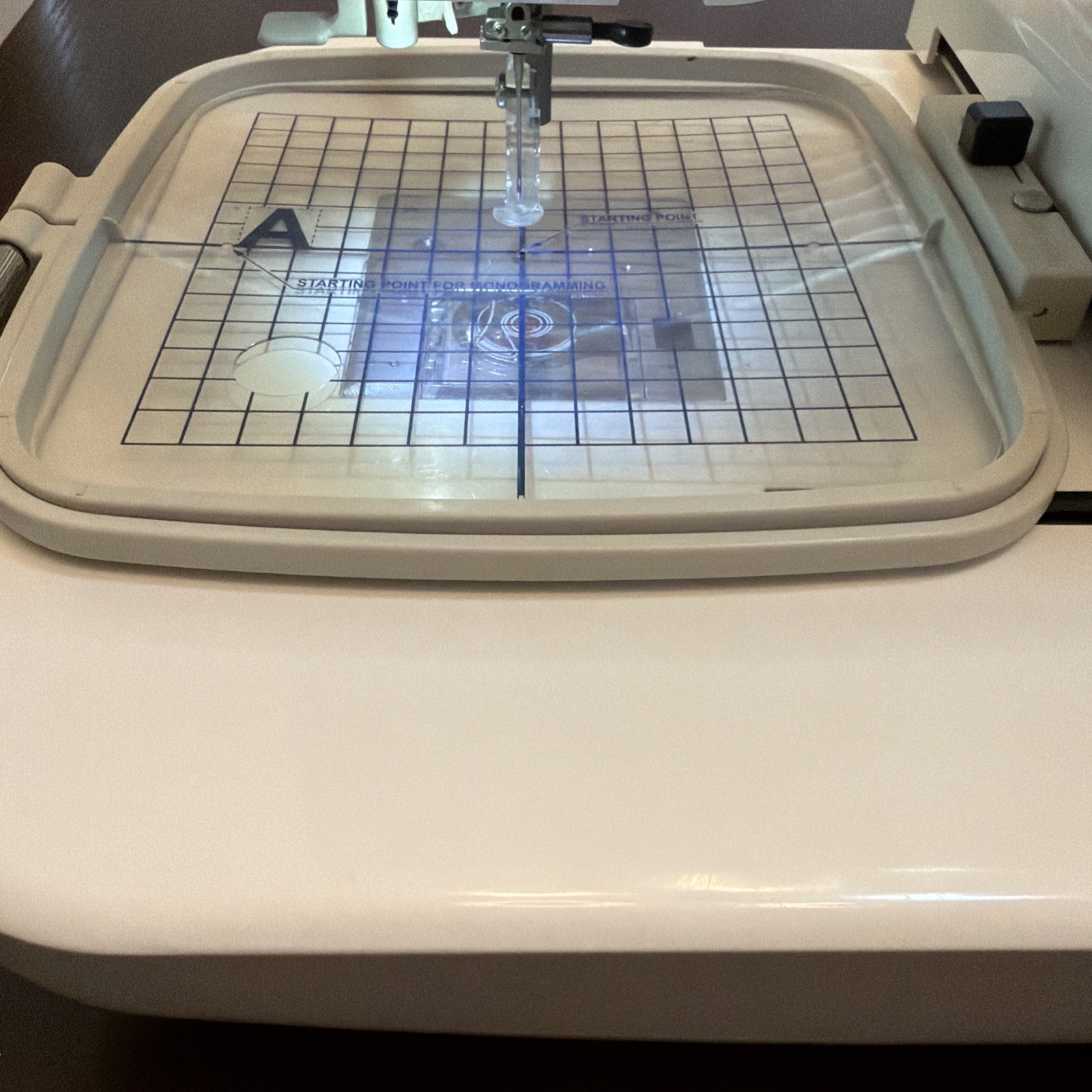 Janome Memory Craft 200E Embroidery Sewing Machine Computerized Tested Works