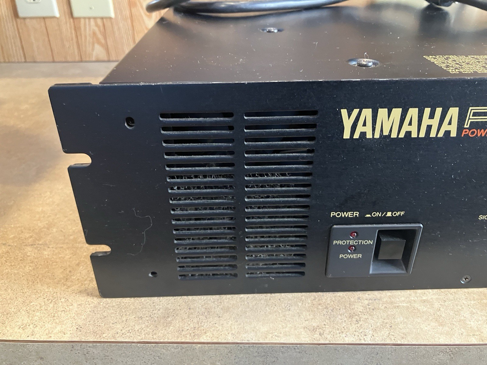 Yamaha P2350 Power Amplifier Tested Working