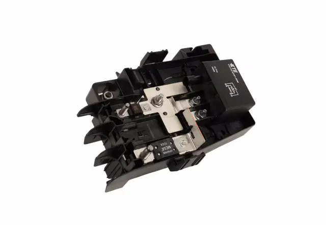 Genuine GM Fuse Block 84663447