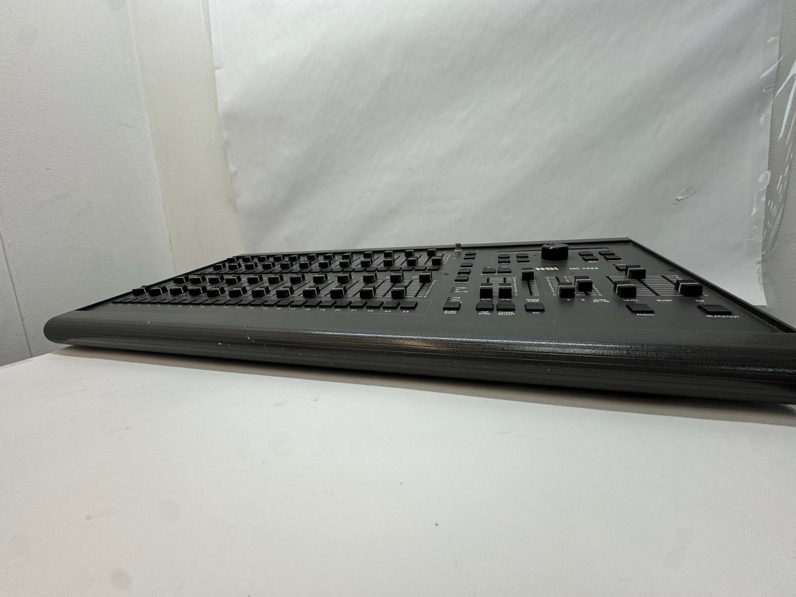 Leviton nci mc7524 Professional Stage Lighting Controller