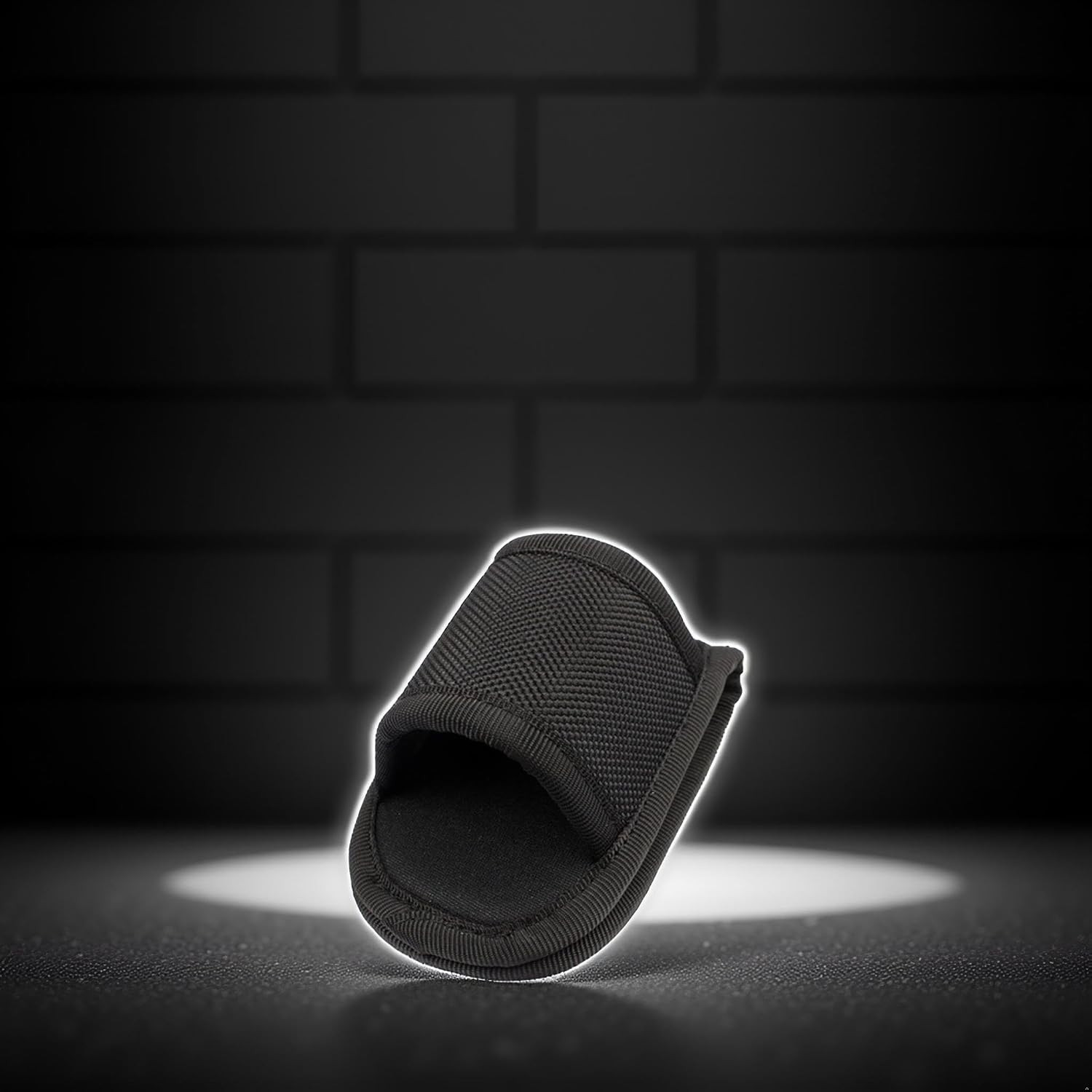 Black Open Top D Cell Compact Light Holder – PU Leather Flashlight Pouch