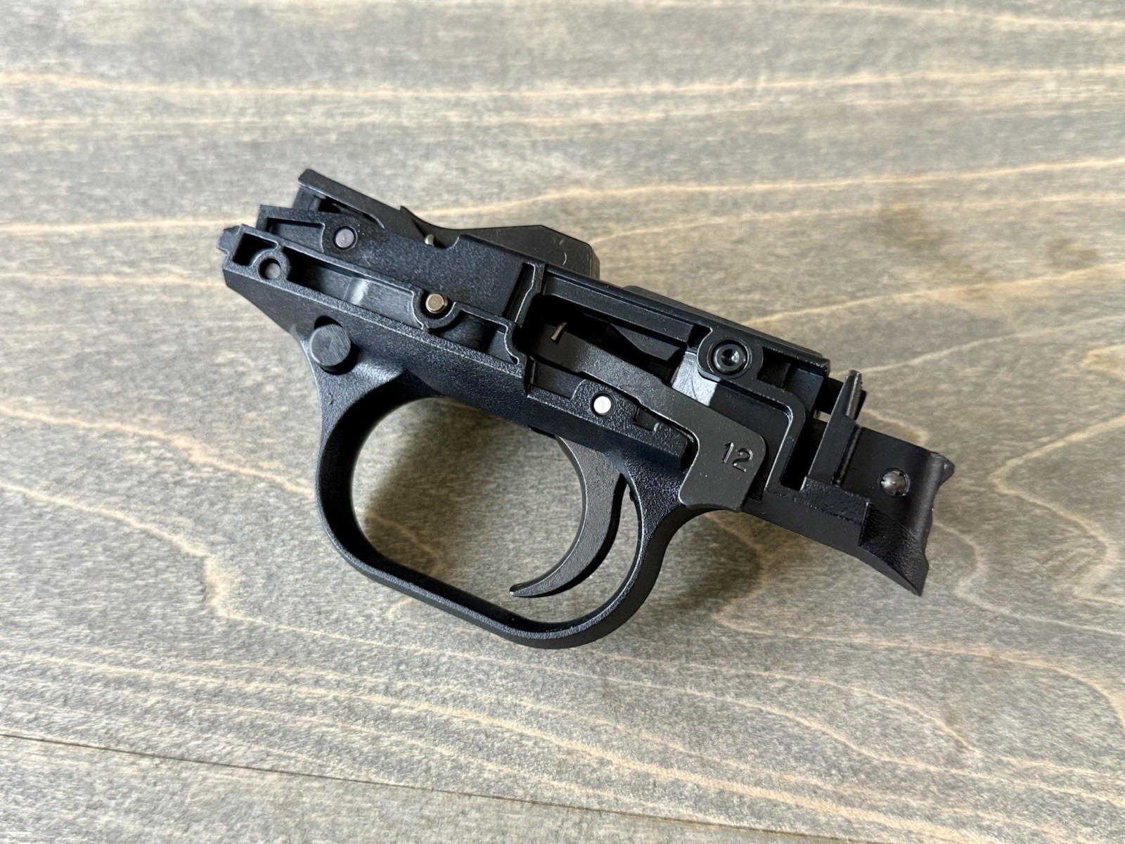 MOSSBERG MAVERICK 88 TRIGGER ASSEMBLY PIN INCLUDED CROSS BOLT SAFETY / NEW 12 GA