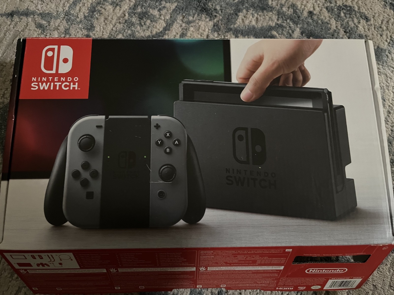 Nintendo switch 2017 unpatched v1 with original box XAW4000678. Working