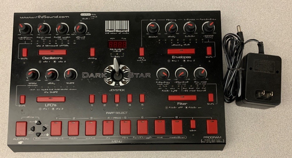 Red Sound Systems Dark Star 8 Voice Polyphonic Synthesizer