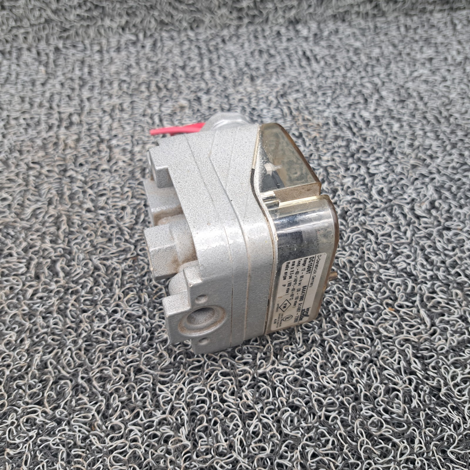 Kromschroder DG150NT Pressure Switch 84447980